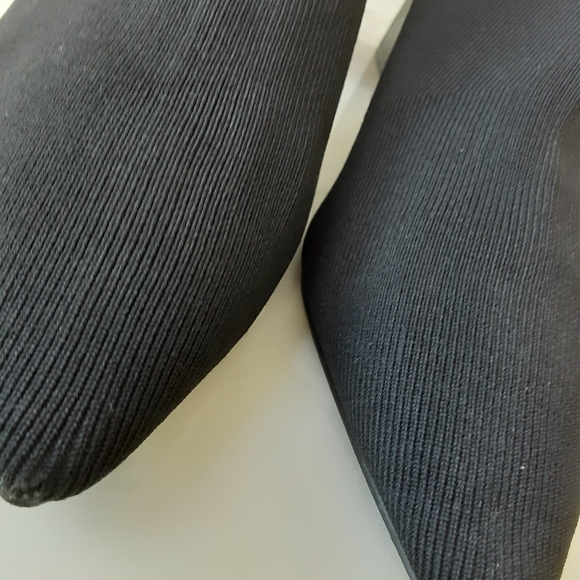Pretty Little Thing Black Knit Chunky Heel Bootie Sz - Picture 9 of 10